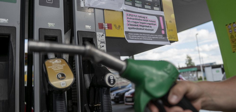 benzinkút üzemanyag tankolás