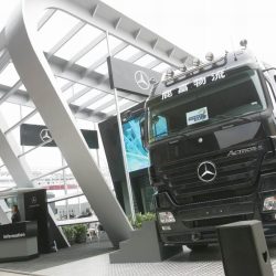 Daimler Mercedes teherautó