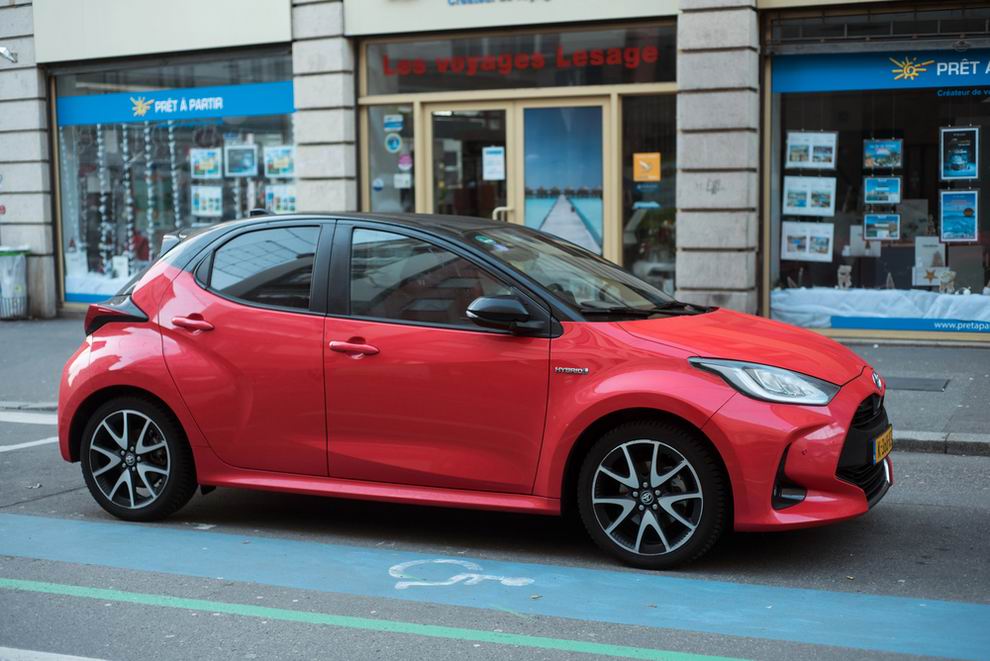 Toyota Yaris Hybrid