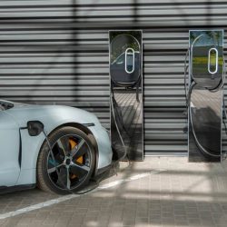 elektromos autó töltőállomás