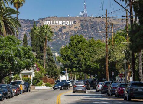 A Paramount felvásárolta a Warner Brothers-t