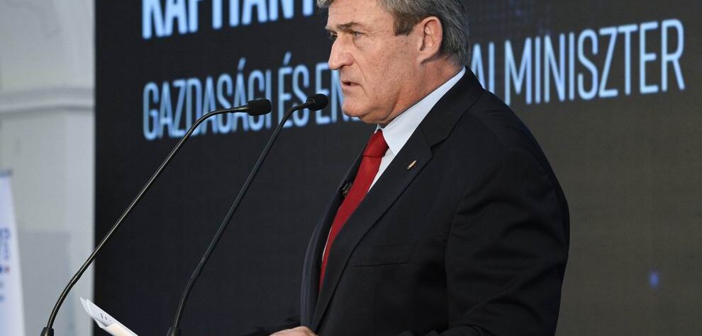 Kapitány István